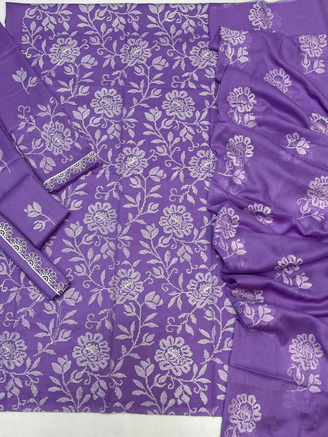 PRESENTING BAREEZE PREMIUM LUXURY EMBROIDERED HIT CODE